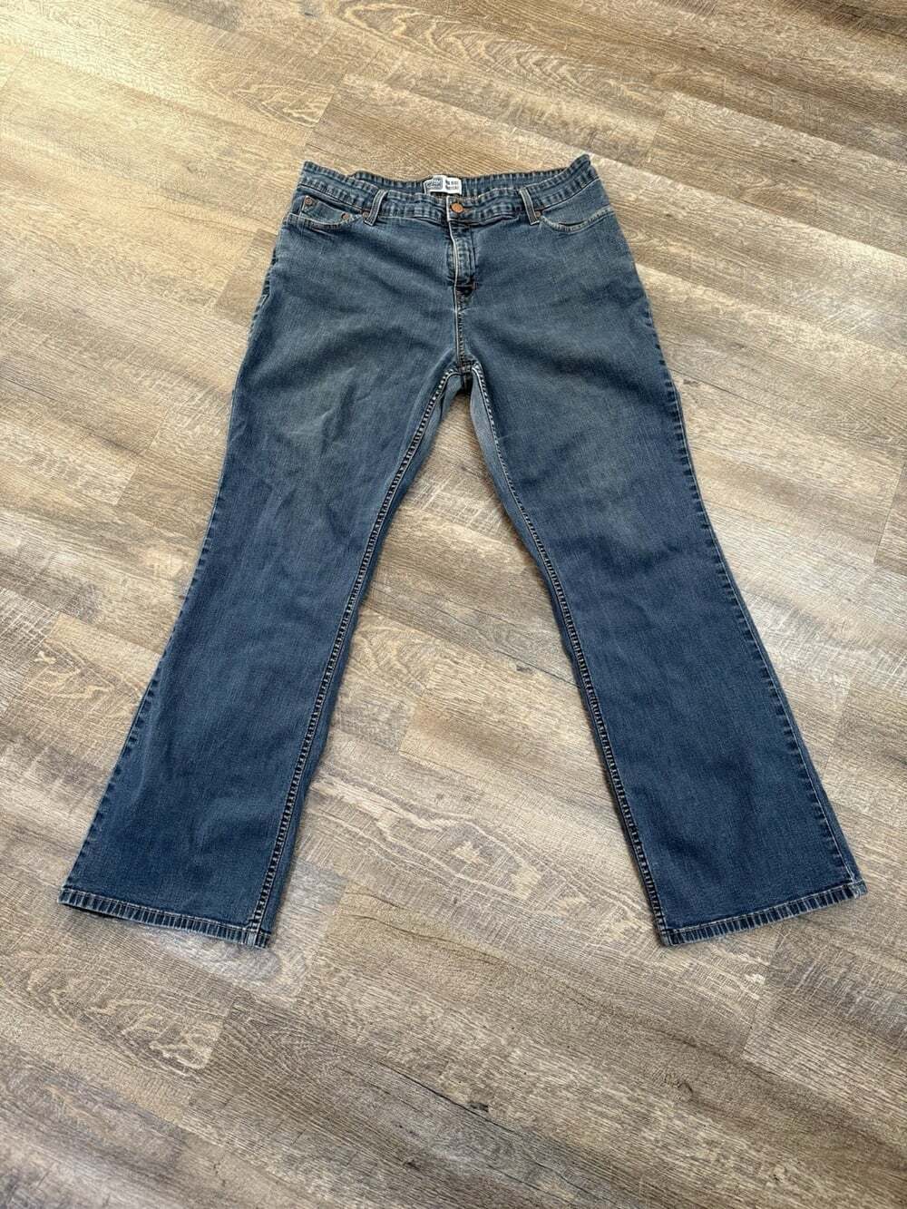 Levi Strauss Signature Boot Cut Womens Size 16 Mid Rise 33X30 Blue Stretch